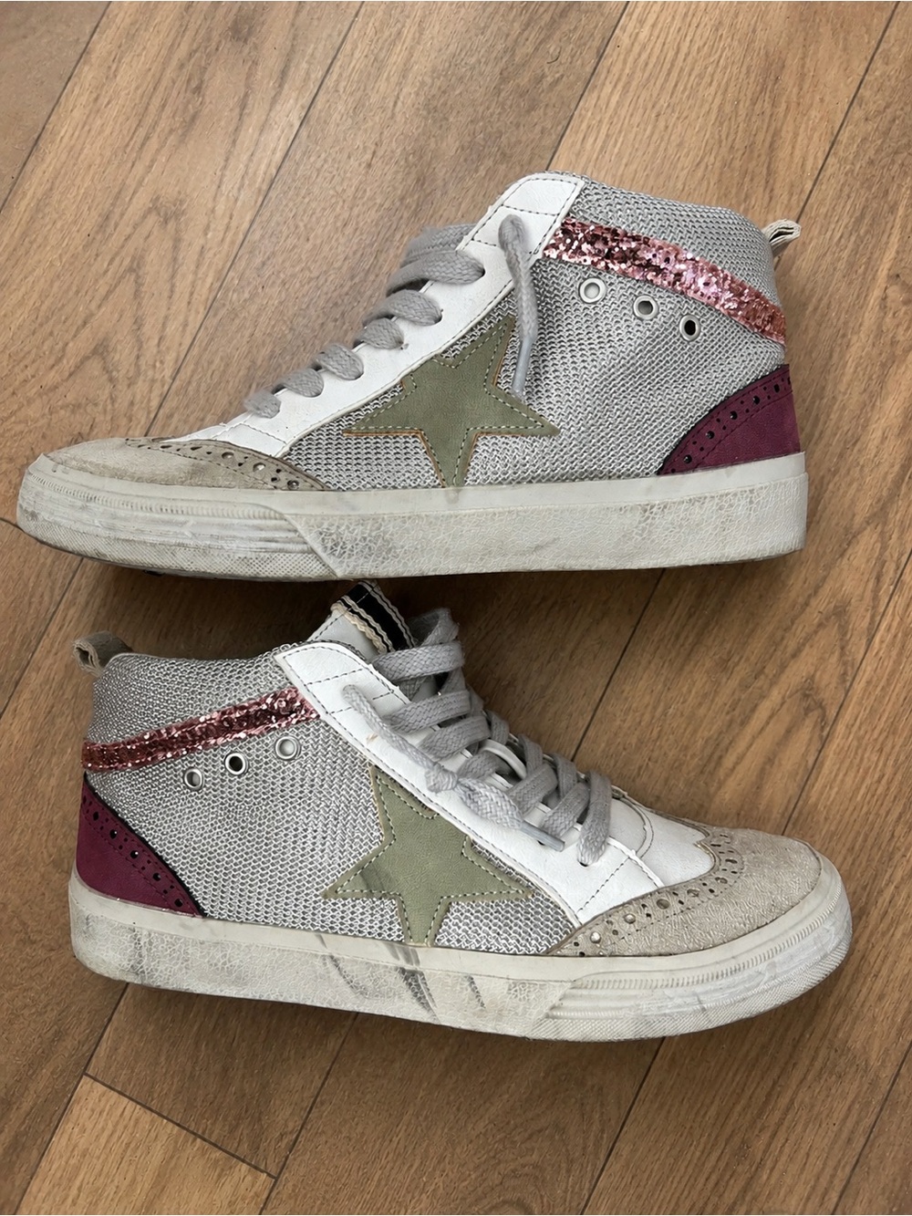 Stylish Women's High-Top Sneakers